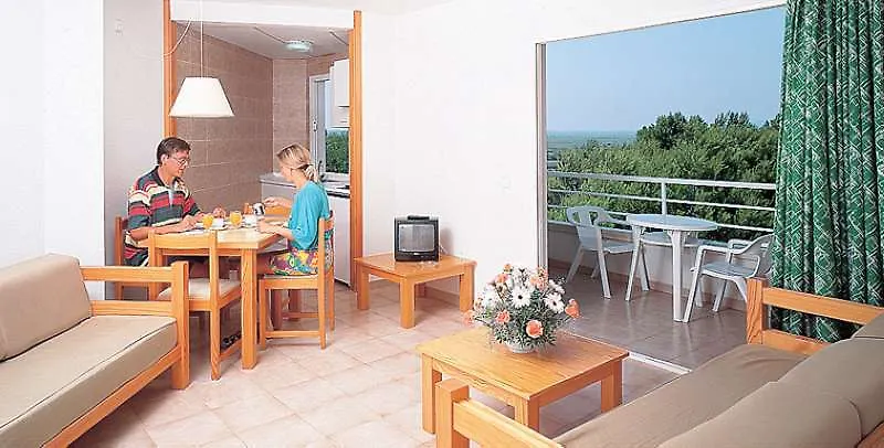 Grupotel Alcudia Suite Playa de Muro  Aparthotel Playa de Muro (Mallorca)